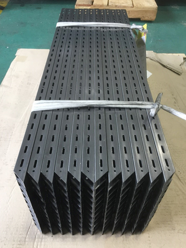 209-スリットパイプ（S1B）スリット加工・斜め切